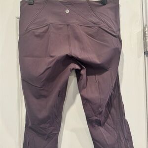 Lululemon Purple Leggings Crop with side pockets